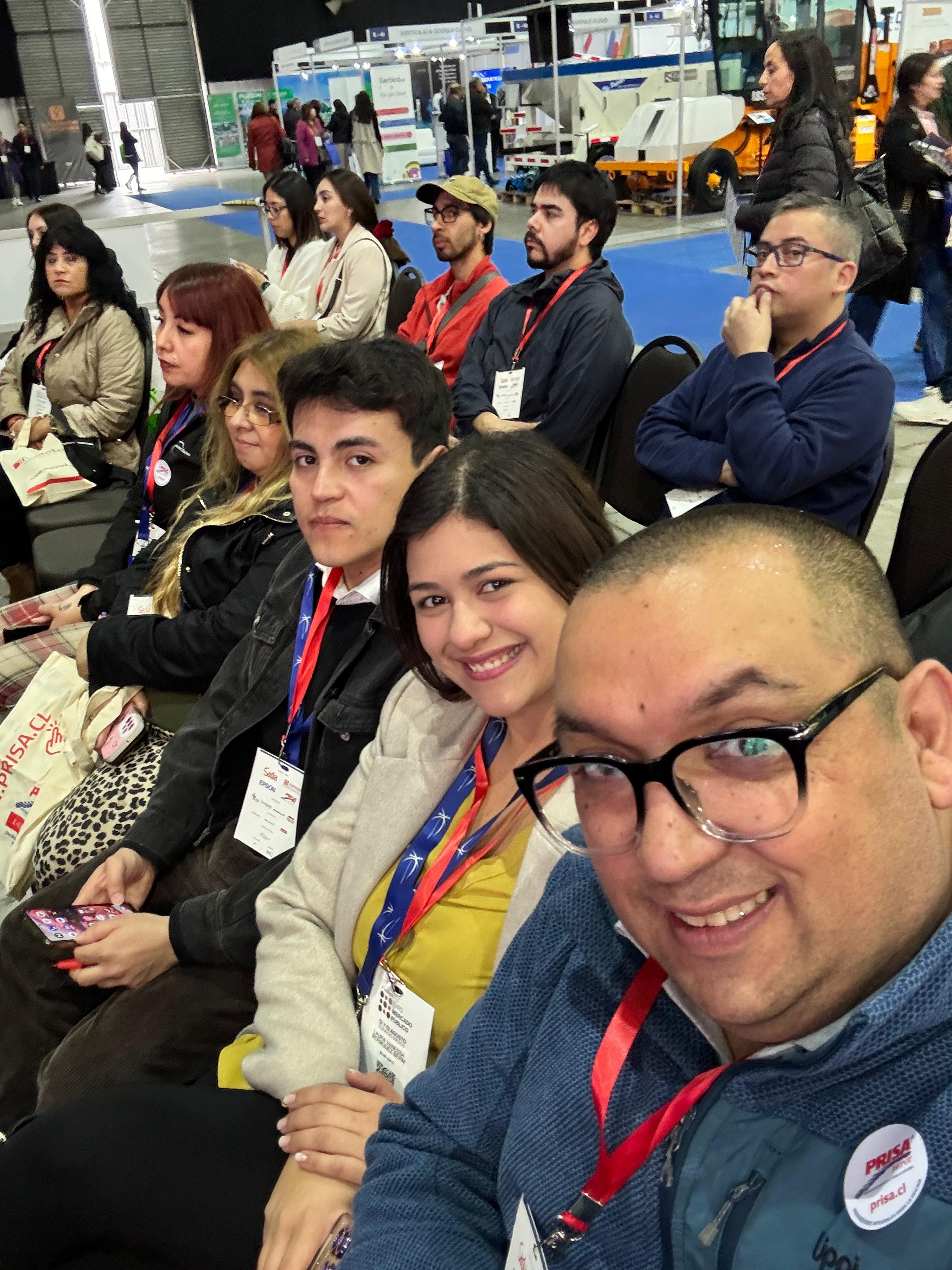 IClinics Refuerza su Compromiso con la Transparencia en Expo Mercado Público 2025