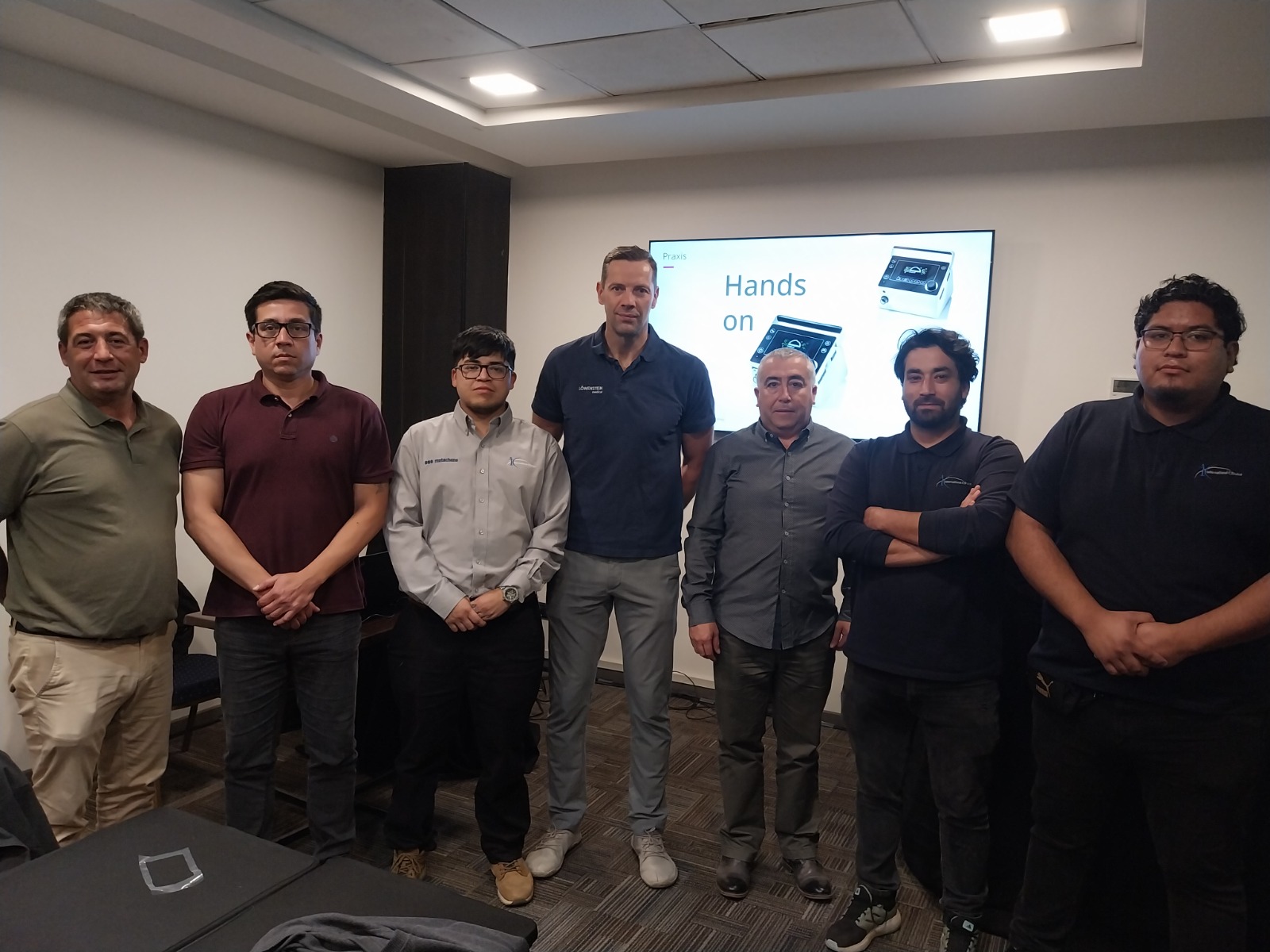 Capacitación técnica en Löwenstein Medical fortalece el equipo de Servicio Técnico de IClinics