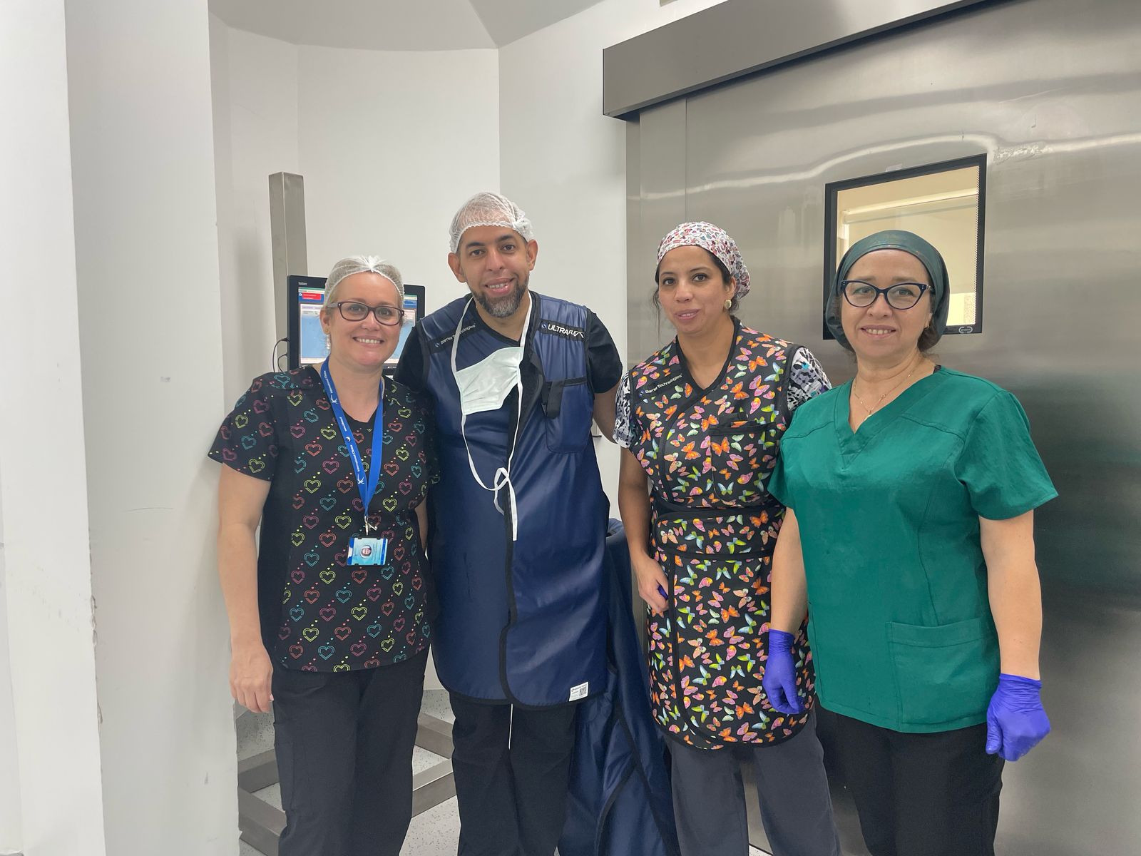 Primera cirugía de columna mínimamente invasiva con tecnología IClinics en el Hospital Dr. Víctor Ríos Ruiz